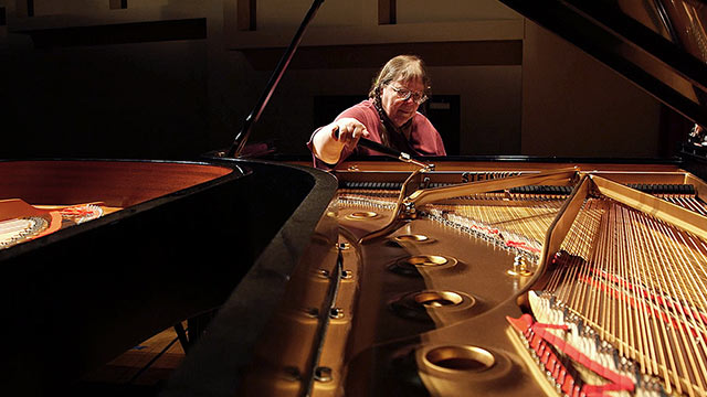 Photographers in Salem, Oregon. Event and brand photography for Oregon client, COPI Steinway Piano Series. Cuffe Sohn Design