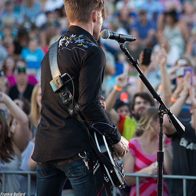 Cuffe Sohn Design commercial photography, River Rock Concert Series Salem OR